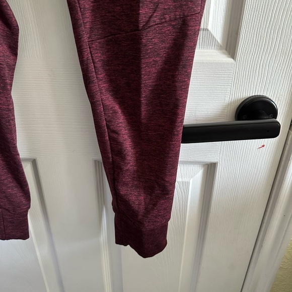 American Eagle Outfitters Joggers with Elastic Waistband and zipper pockets Med - Picture 3 of 5